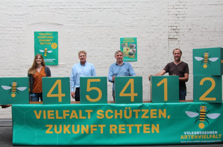 Bereits 45.412 Unterschriften für mehr Artenvielfalt in Niedersachsen!