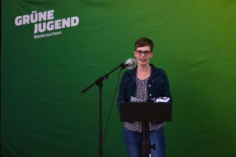 GRÜNE JUGEND Niedersachsen vergibt Votum zur Bundestagswahl an Karo Otte