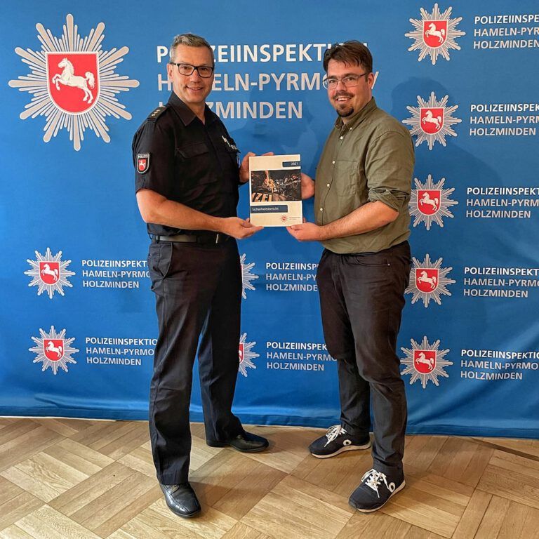 Übergabe des Sicherheitsberichtes